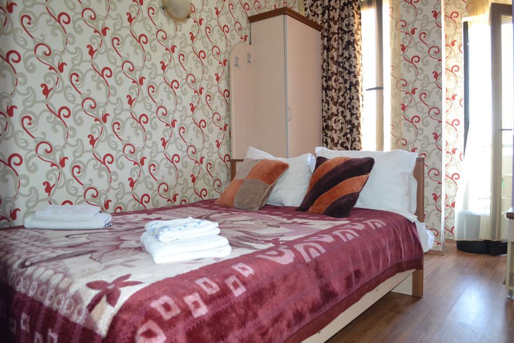 Hotel Elite House Batumi Exteriör bild