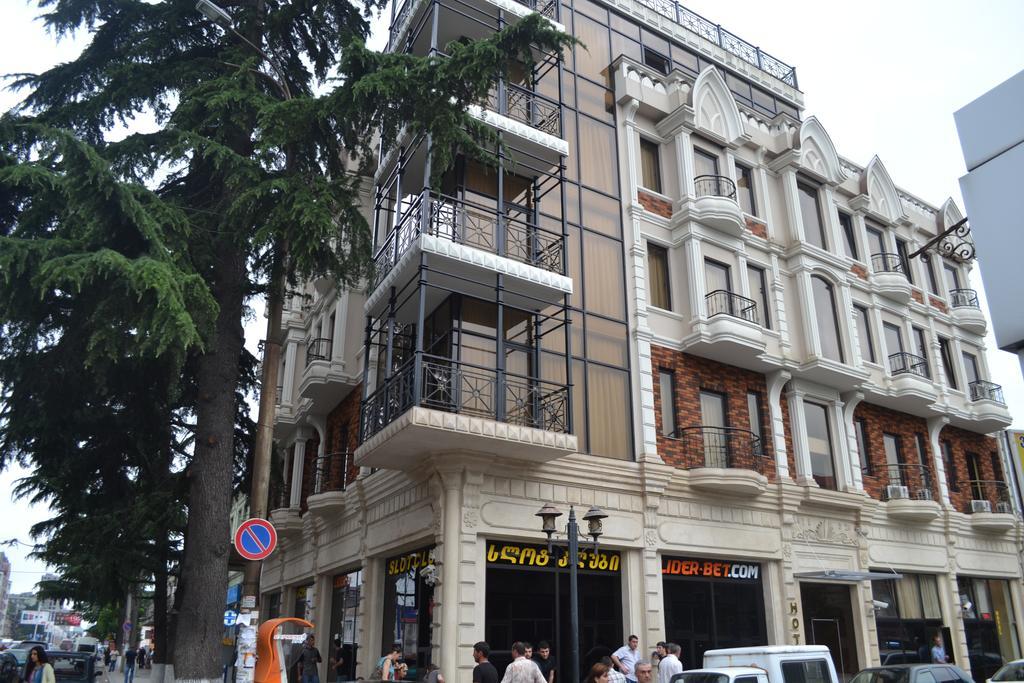 Hotel Elite House Batumi Exteriör bild