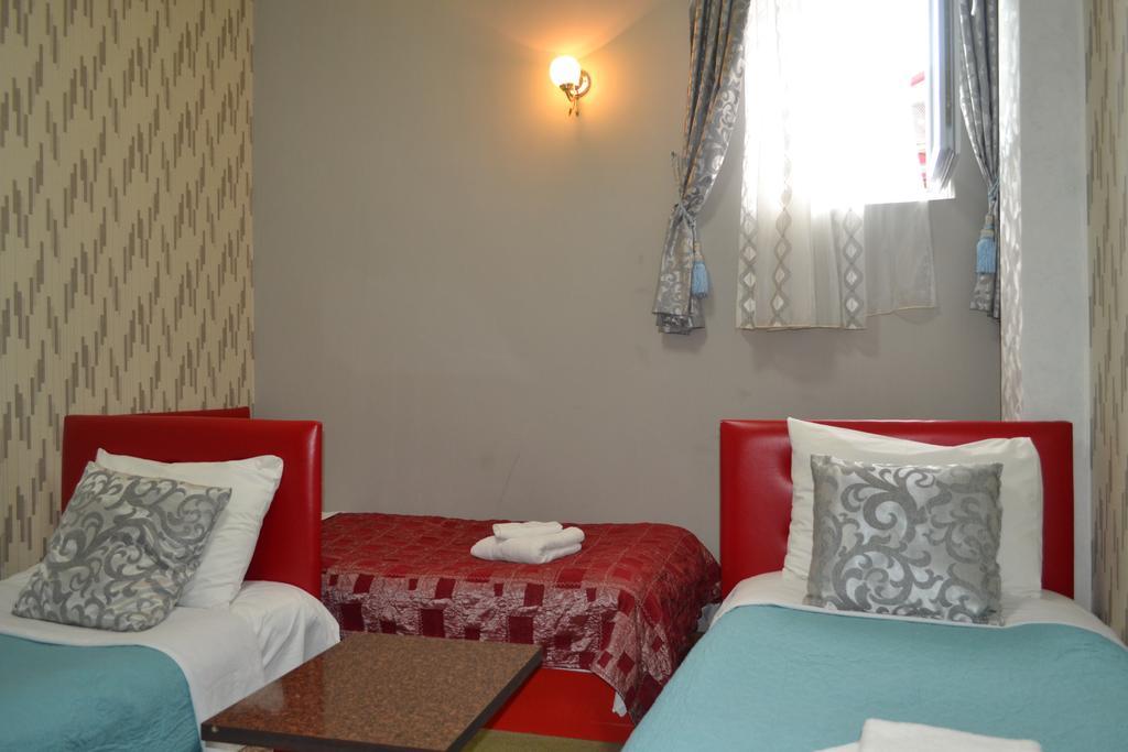 Hotel Elite House Batumi Exteriör bild